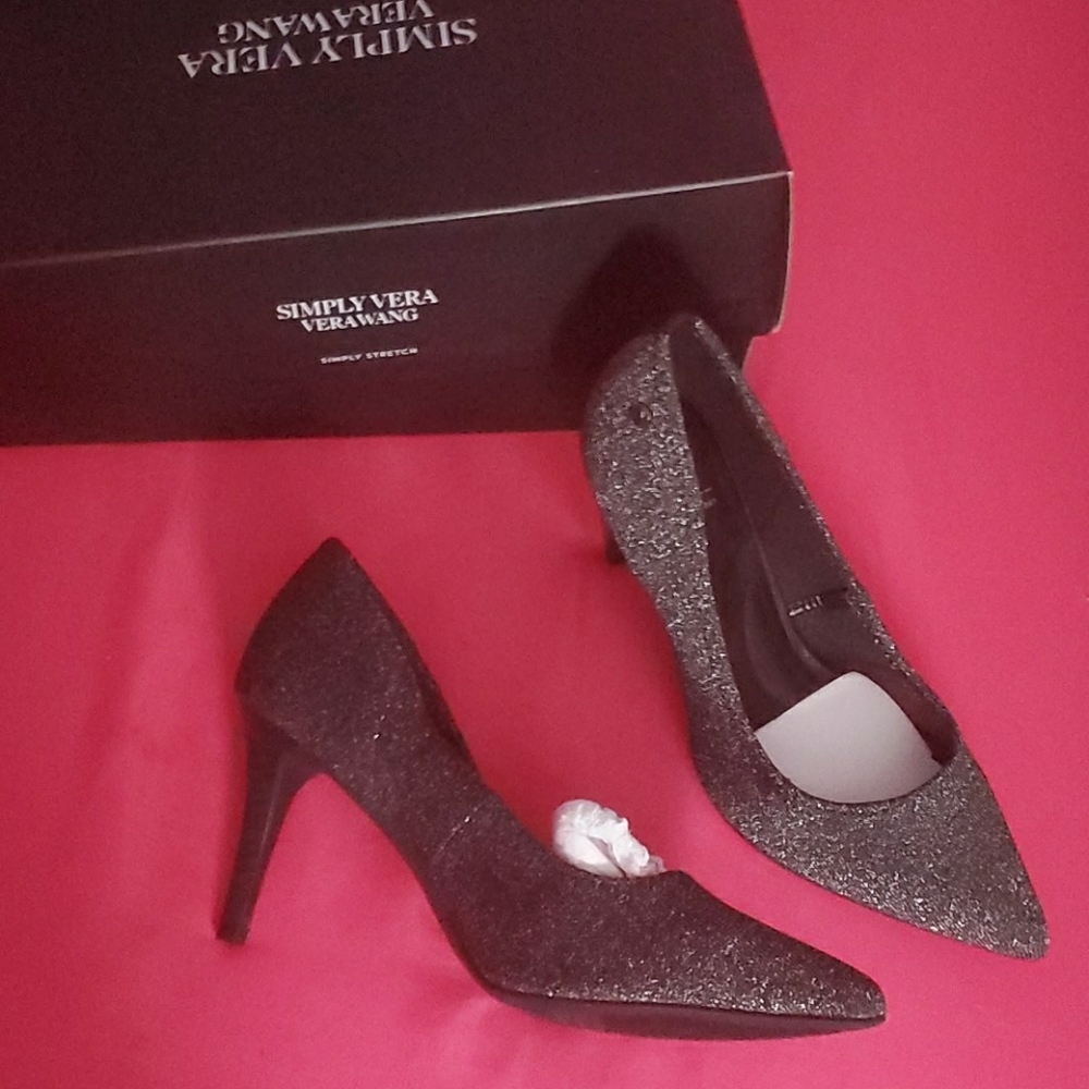 Simply Vera, Vera Wang memory foam pumps